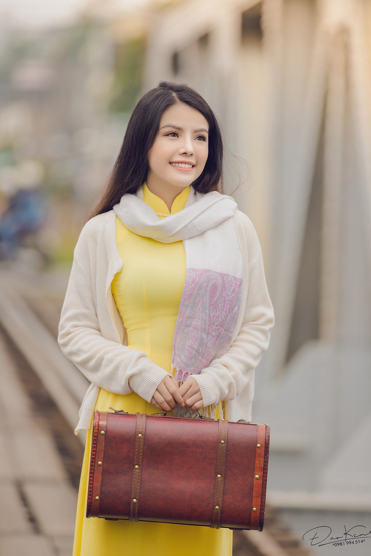 chụp ảnh với đường ray tàu hoả